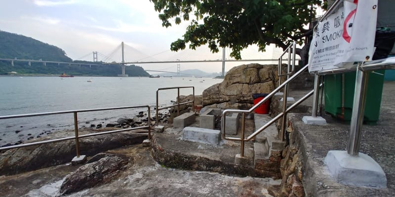 APPROACH BEACH BBQ Area